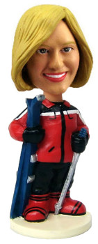 Статуэтка по фото | Подарок лыжнице «Покорительница гор» - фото 1