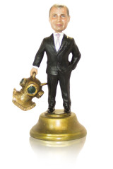 Подарок от коллектива «Страна зависит от директора» | Подарок по фото (30 см.) - фото 1